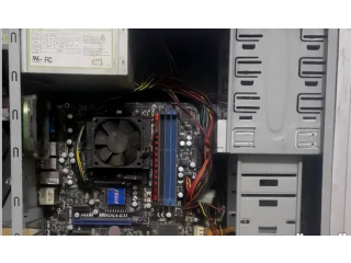 كمبيوتر كامل AMD AM3بالشاشه وملحقاته بالكابلات والكيبورد والماوس